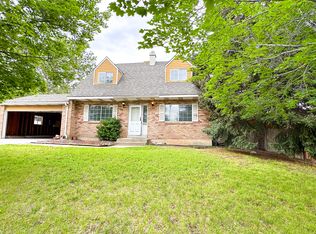 1038 E Cedar Ridge Rd, Sandy, UT 84094