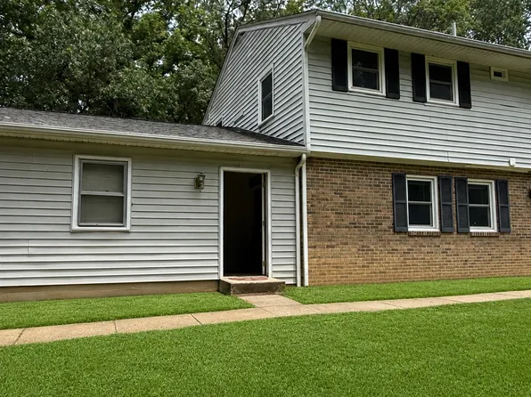 20 Honor Ct, Stafford, VA 22554