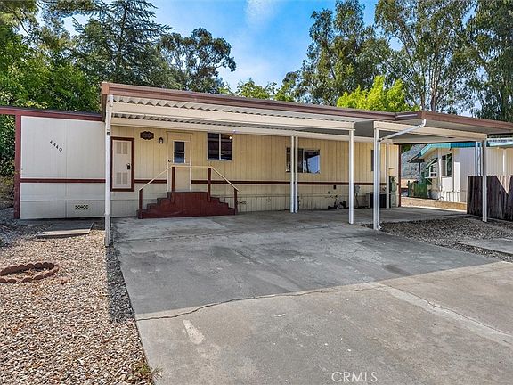 3rd image of 4440 Moccasin Ln