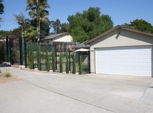 447 Durian St, Vista, CA 92083