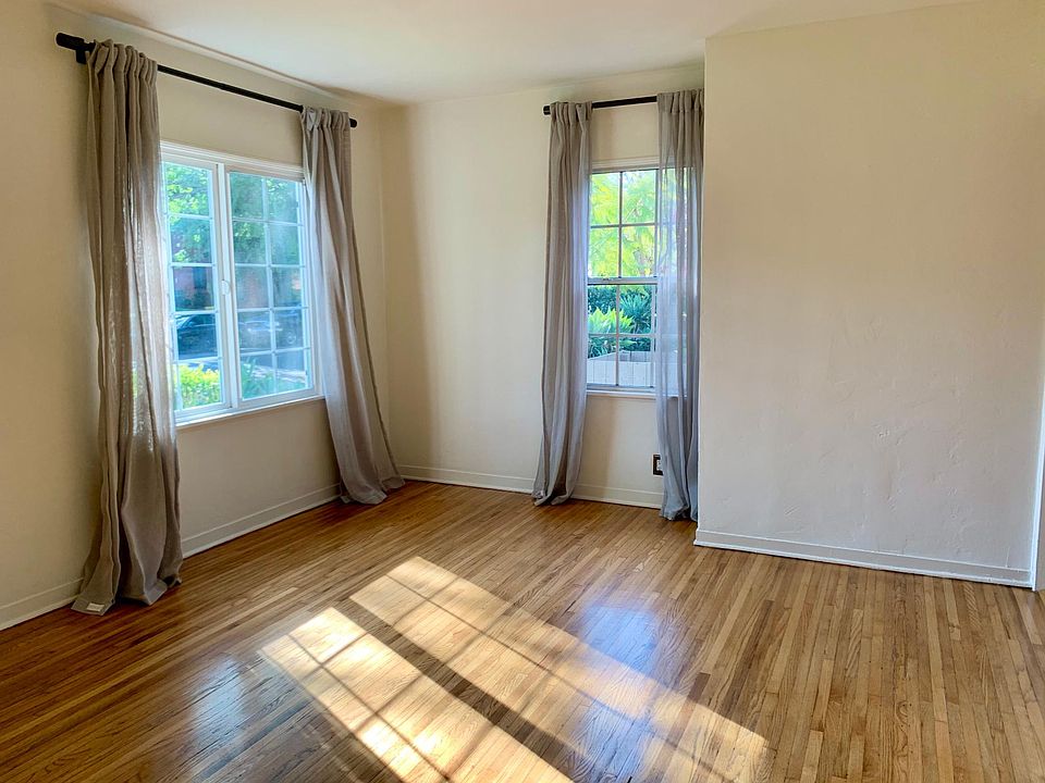 1st image of 753 1/2 N Hayworth Ave