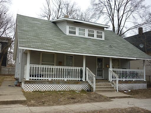1st image of 118 W Garfield Ave
