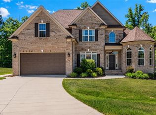 7501 Monty Dr, Kernersville, NC 27284