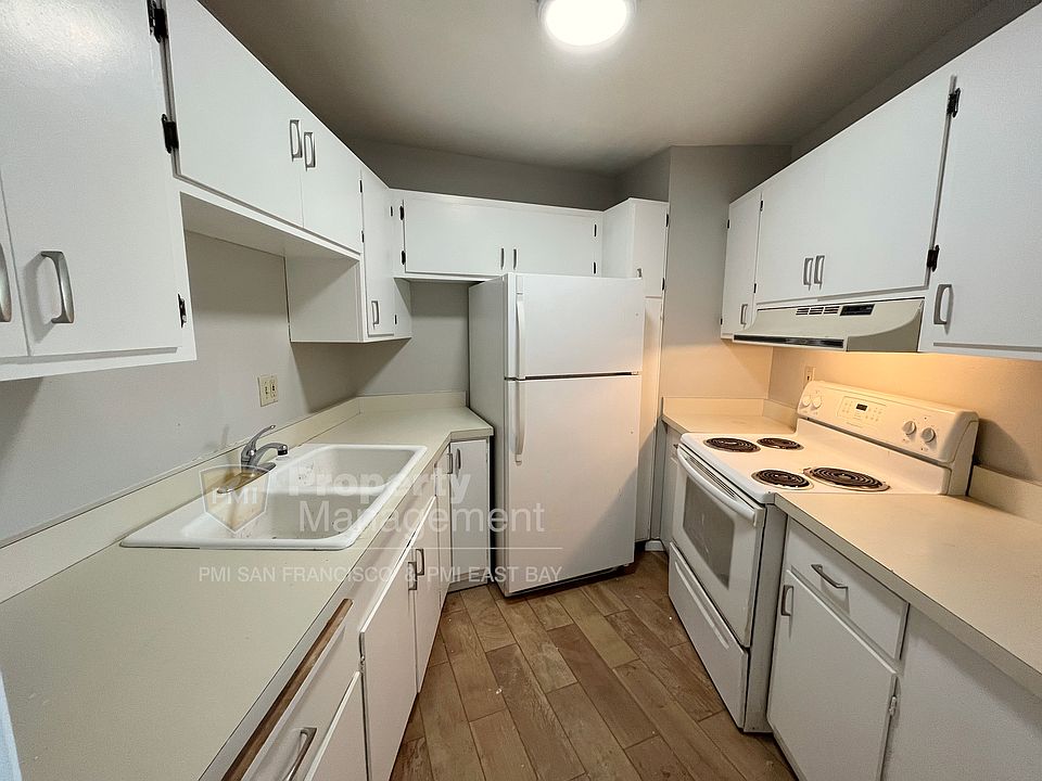 Kitchen_10062022