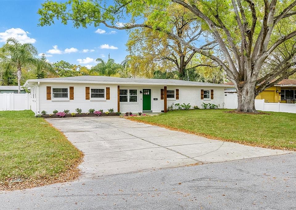 1st image of 4812 N Collins Ln