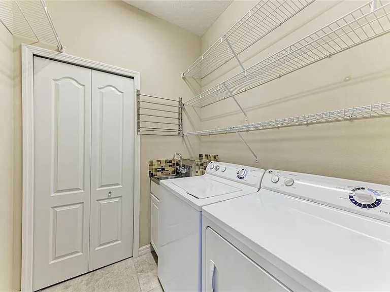 8143 Miramar Way #8143 — Photo 35