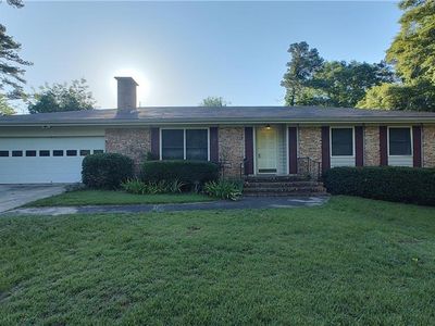 189 Fairlane Dr, Smiths Station, AL, 36877