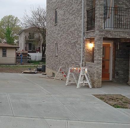 2nd image of 3083 Wissman Ave