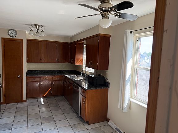 5th image of 14814 Lakewood Heights Blvd #1