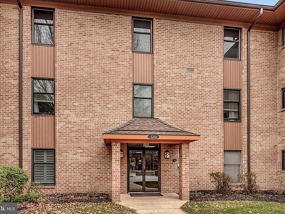 3rd image of 3201 Falcon Ln APT 306