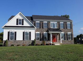 17 Quinn Cir, Holland, PA 18966