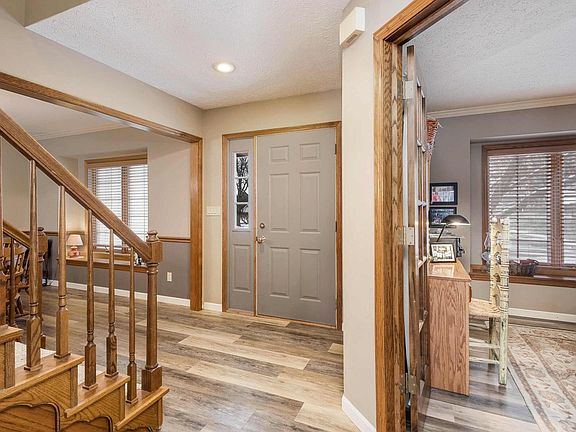 4th image of 3515 Woodberry Pl