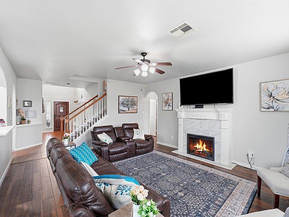 4th image of 9906 Jewel Ln