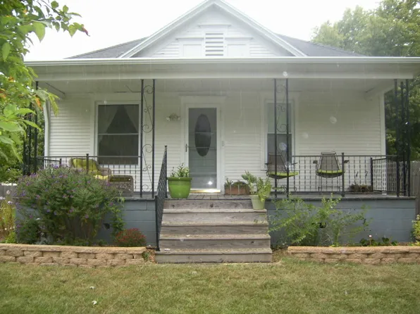 301 N Colorado Ave, Streator, IL 61364