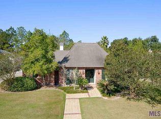 17924 Five Oaks Dr, Baton Rouge, LA 70810