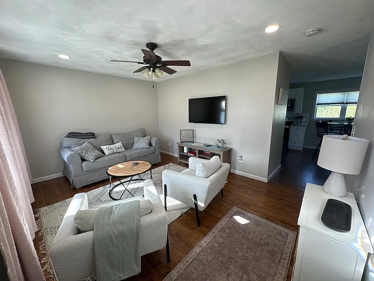1 Squantum Ct — Photo 3