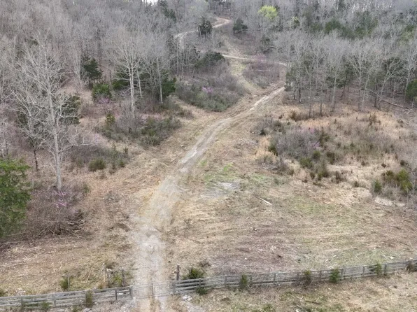 1320 McElroy Rd, Readyville, TN 37149