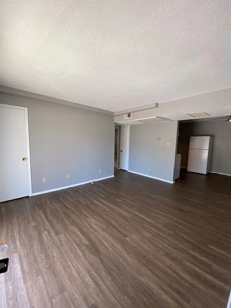 410 George St. — Photo 2