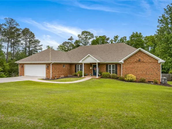 2621 Dog Leg Ln, Seneca, SC 29678