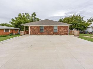921 N Main St, Muenster, TX 76252