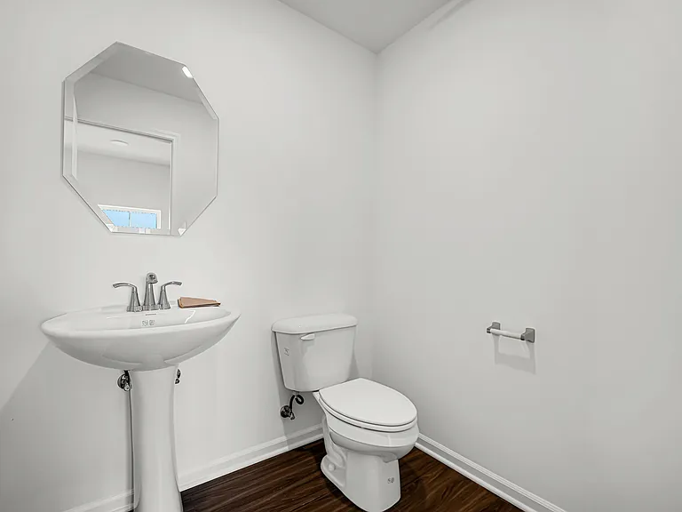 25720 W Yorkshire Dr — Photo 20
