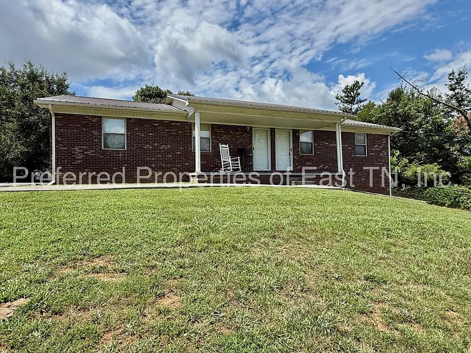 2882 Blue Ridge Dr