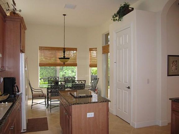 5th image of 1381 W Island Club Sq