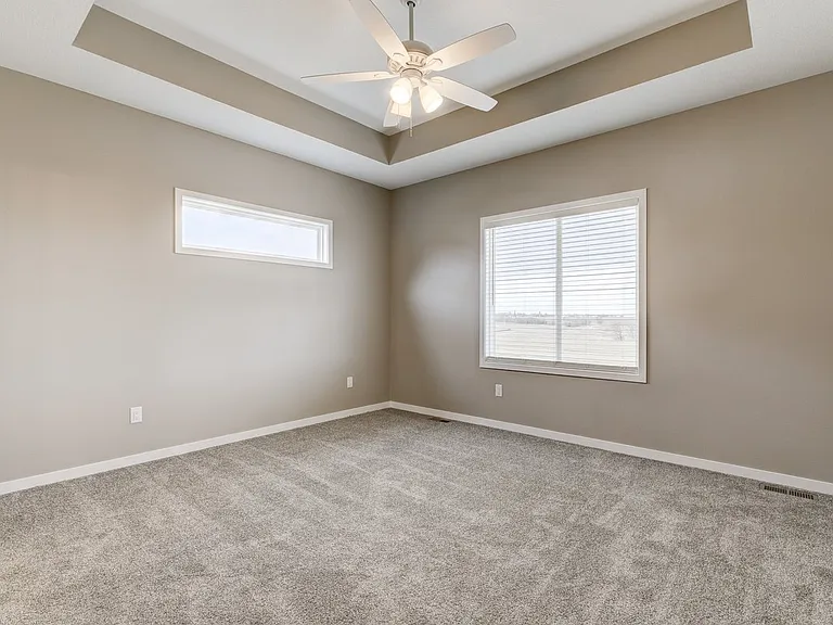 2444 N 8th Ave E — Photo 11