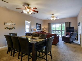 454 Tablerock Cir, Branson, MO 65616