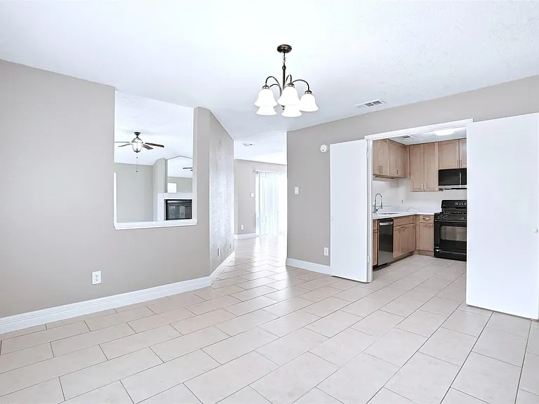 7502 Addicks Clodine Rd — Photo 19