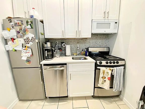3rd image of 35 W 16th St APT 5