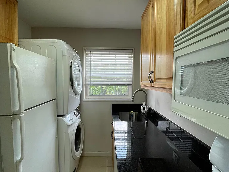 2301 Farrington Ave #3-301 — Photo 10