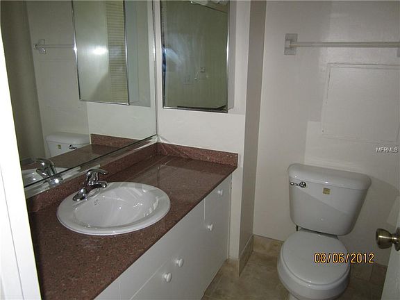5th image of 880 Mandalay Ave APT S414