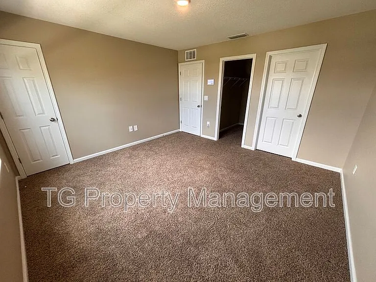 903 Rivertree Pl — Photo 15