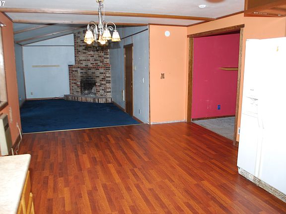 3rd image of 8907 NE 111th Ave