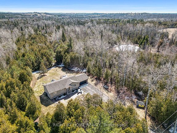 3rd image of 216 Mount Horeb Rd