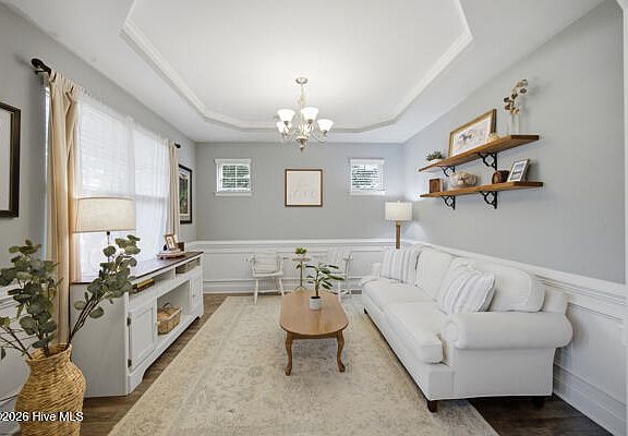 5th image of 538 N Prince Henry Way
