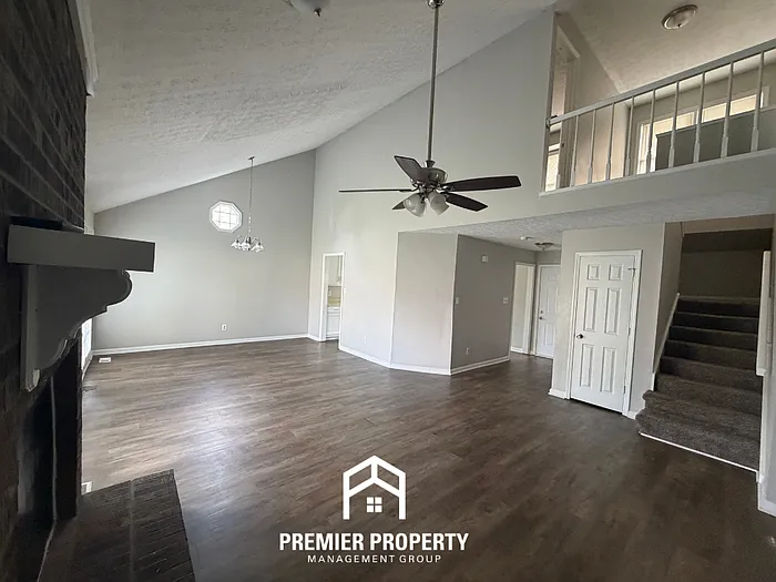 1808 Countryside Ln NW — Photo 2