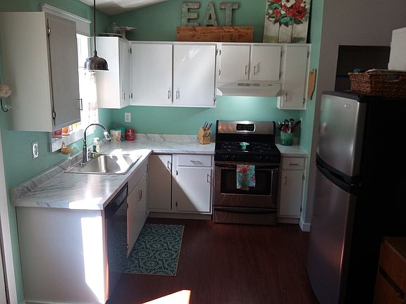 3rd image of 399 Highmeadows Village Dr