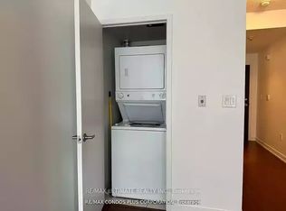 8 Telegram Mews #725, Toronto, ON M5V3Z5