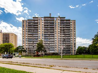 Valleyview Towers, Toronto, ON M2J 3B6