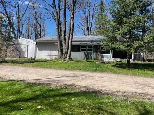 4541 Wills Rd, Lewiston, MI 49756