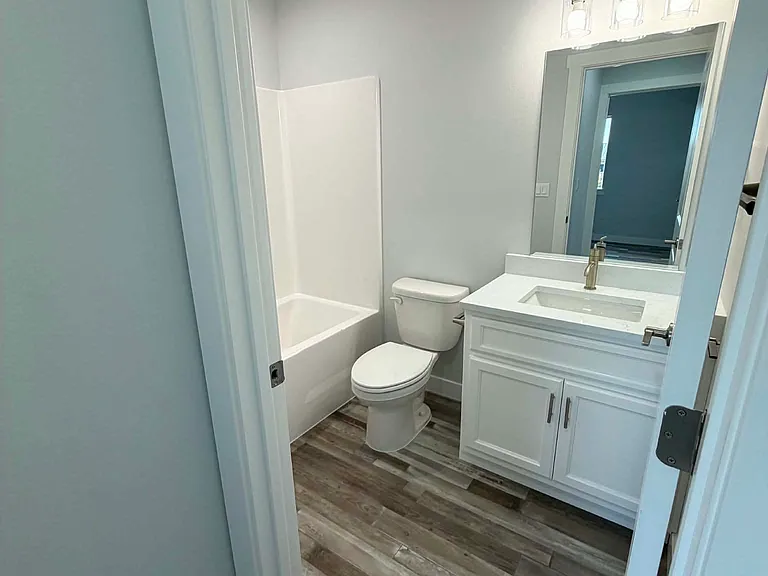 224 O St SW #A — Photo 24