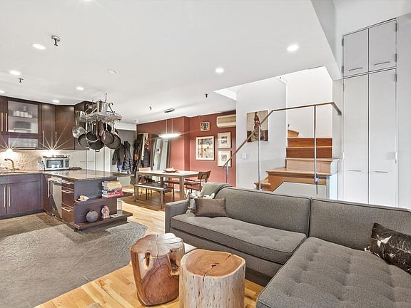 3rd image of 240 W 23rd St APT 7C