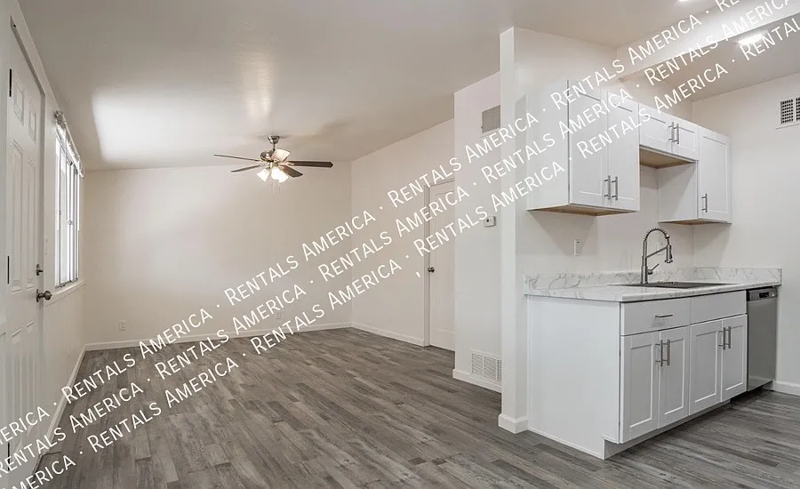Remodeled apartment near University of Arizona — Photo 3