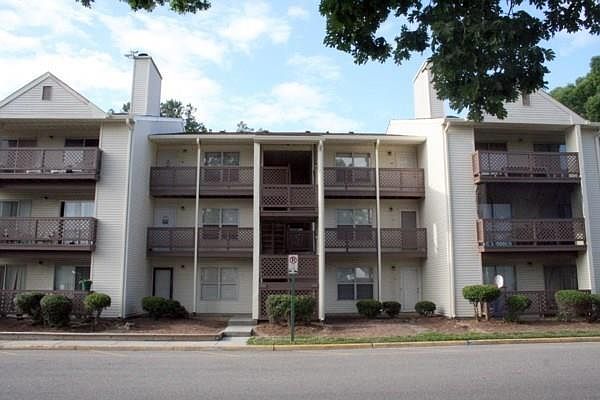 1st image of 510 Thorncliff Dr APT 104