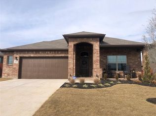 1908 Albany Ln, Cleburne, TX 76033