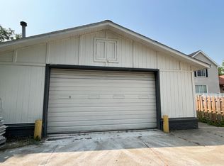818 Chestnut St, Wyandotte, MI