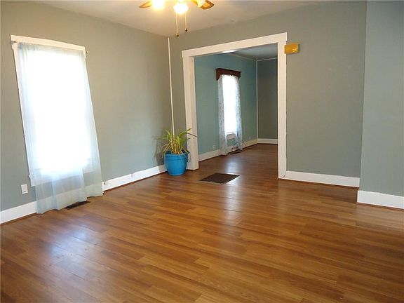 3rd image of 518 N Long St