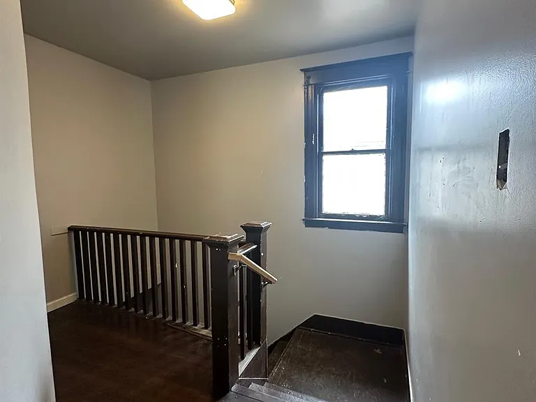 197 N Hamilton St #2 — Photo 8